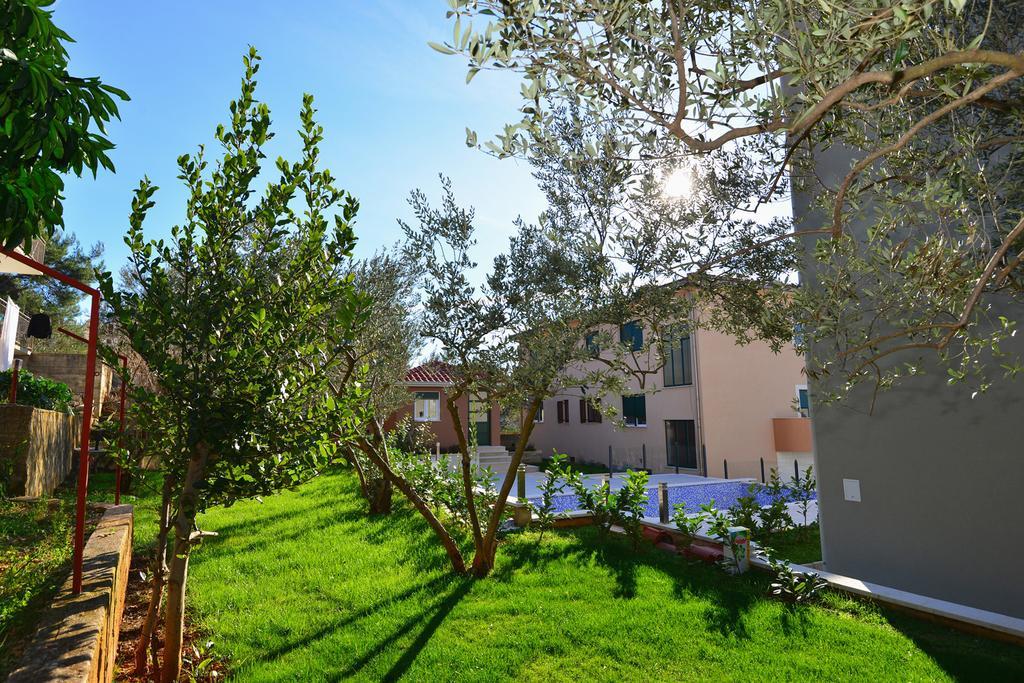 Apartments Villa Coratina Trogir Zewnętrze zdjęcie