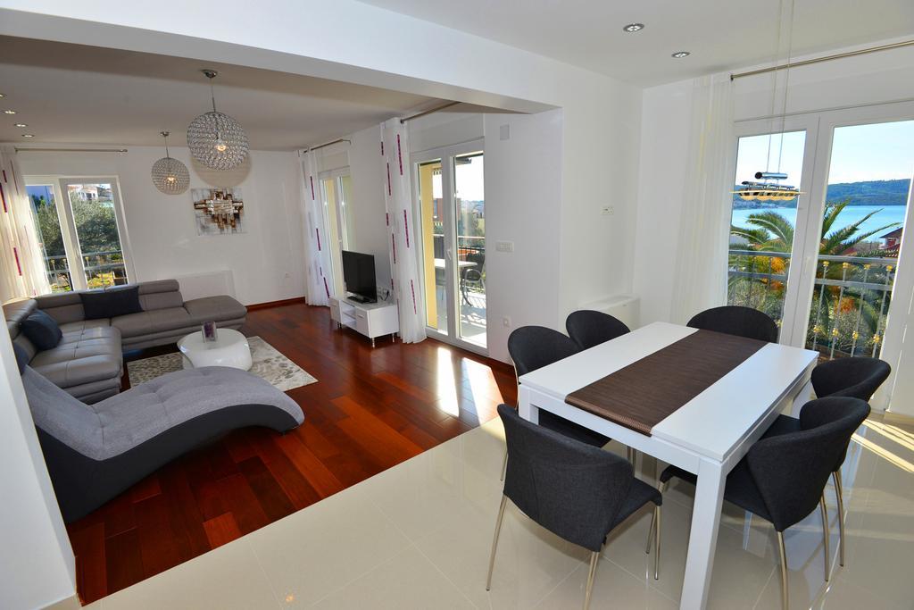 Apartments Villa Coratina Trogir Zewnętrze zdjęcie