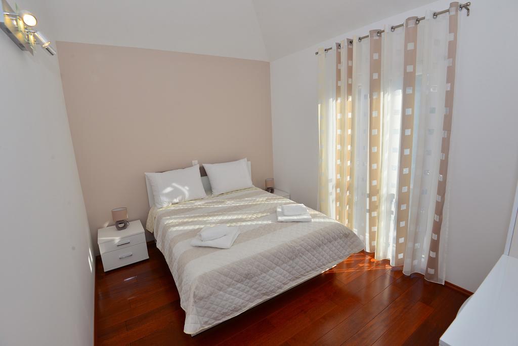 Apartments Villa Coratina Trogir Zewnętrze zdjęcie