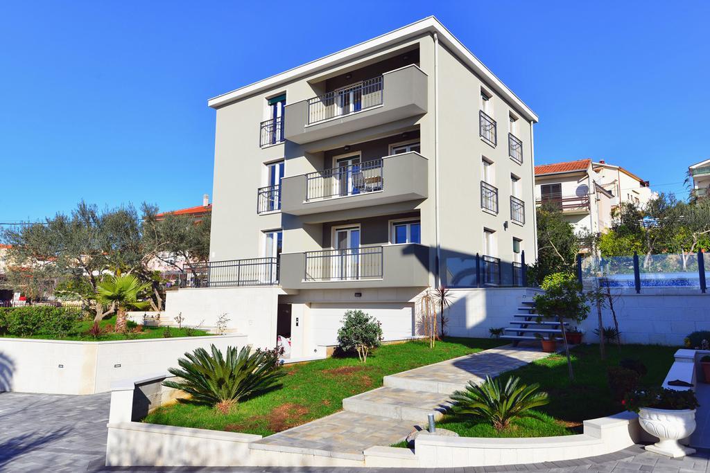 Apartments Villa Coratina Trogir Zewnętrze zdjęcie