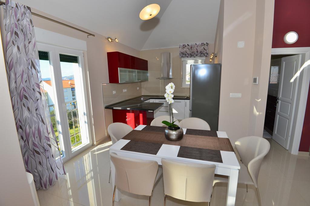 Apartments Villa Coratina Trogir Zewnętrze zdjęcie