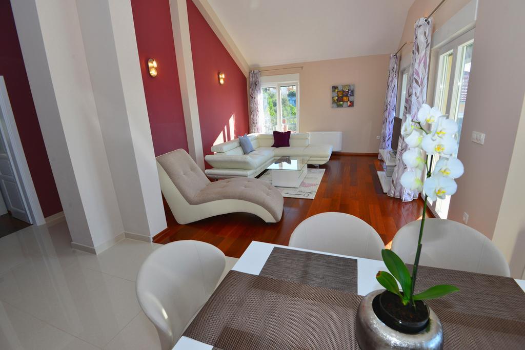 Apartments Villa Coratina Trogir Zewnętrze zdjęcie