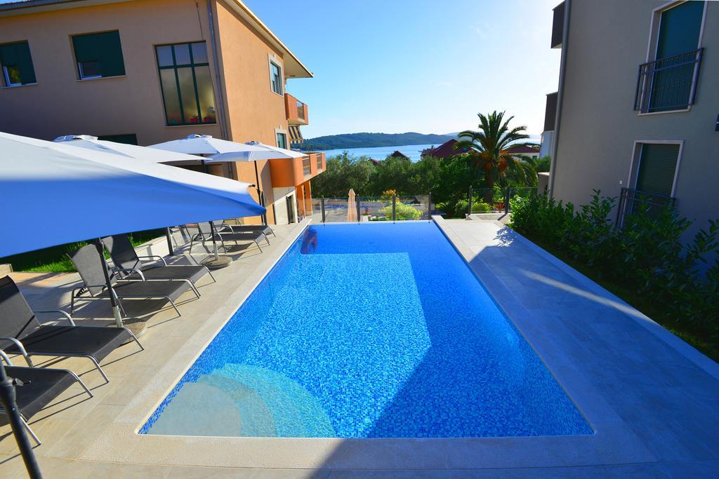 Apartments Villa Coratina Trogir Zewnętrze zdjęcie